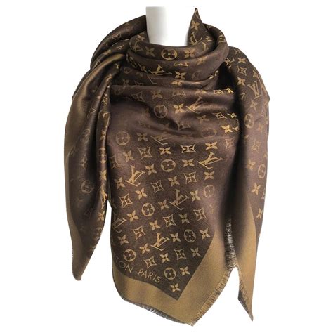 louis vuitton écharpe homme|prix foulard louis vuitton.